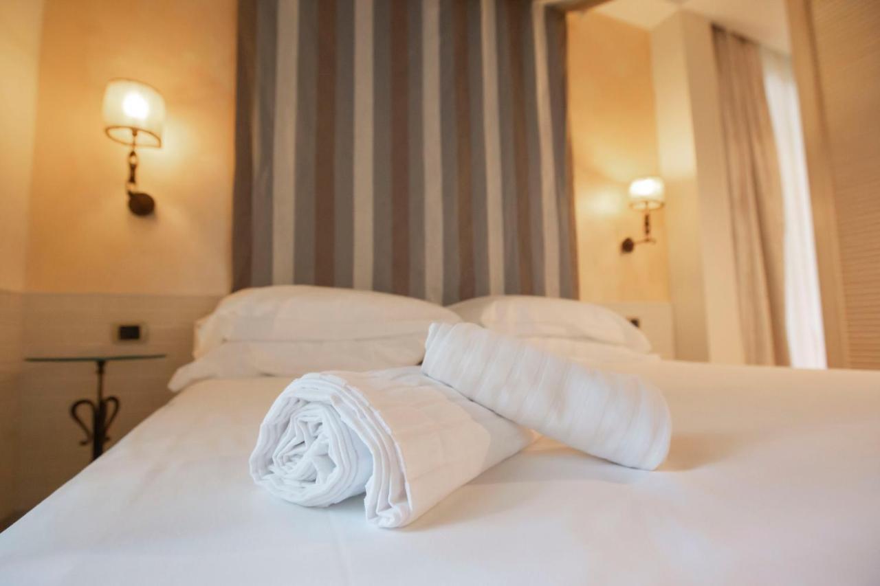 Hotel Ah Premium Baia Dei Faraglioni 4*
