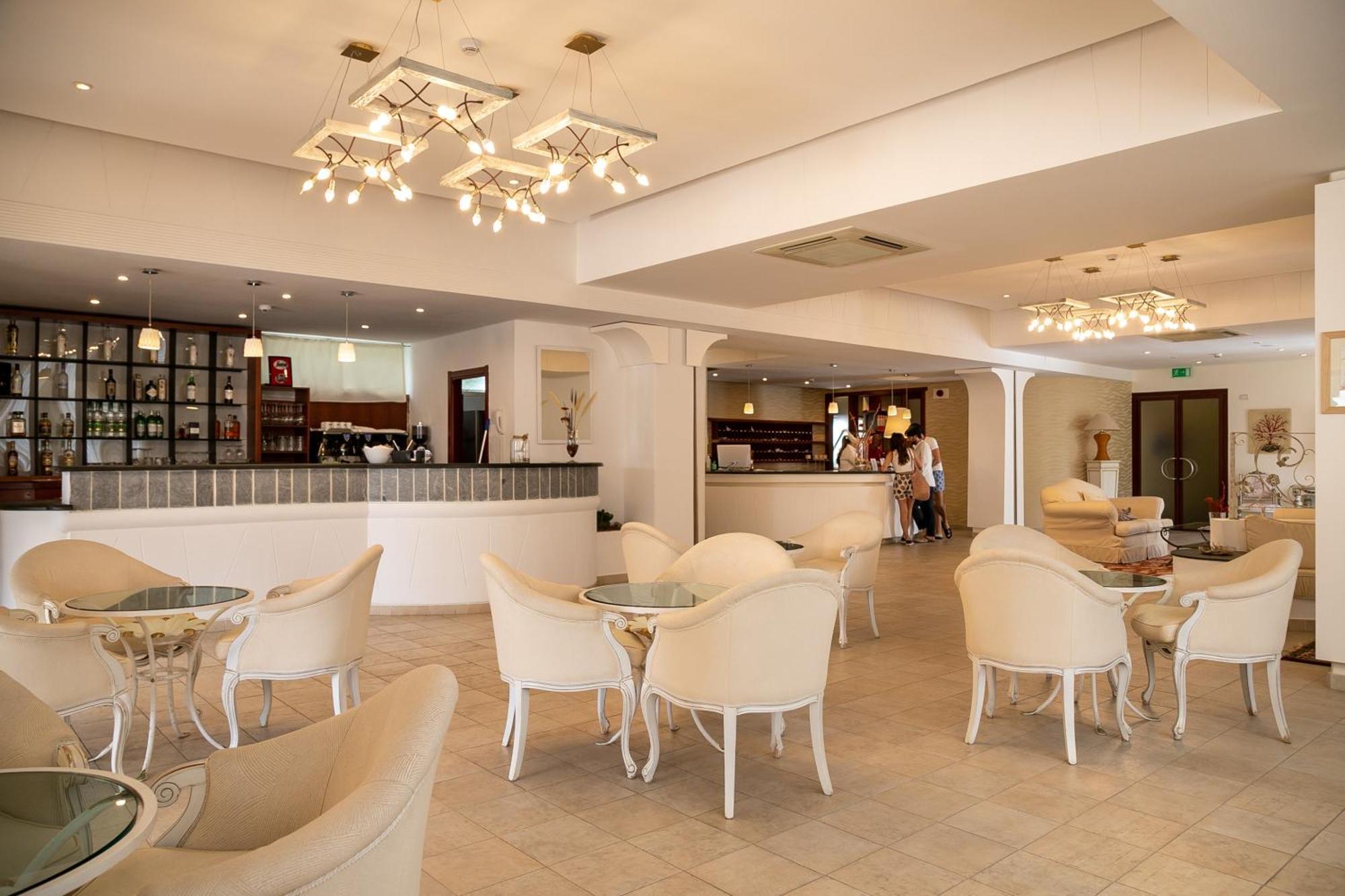 Hotel Ah Premium Baia Dei Faraglioni Mattinata