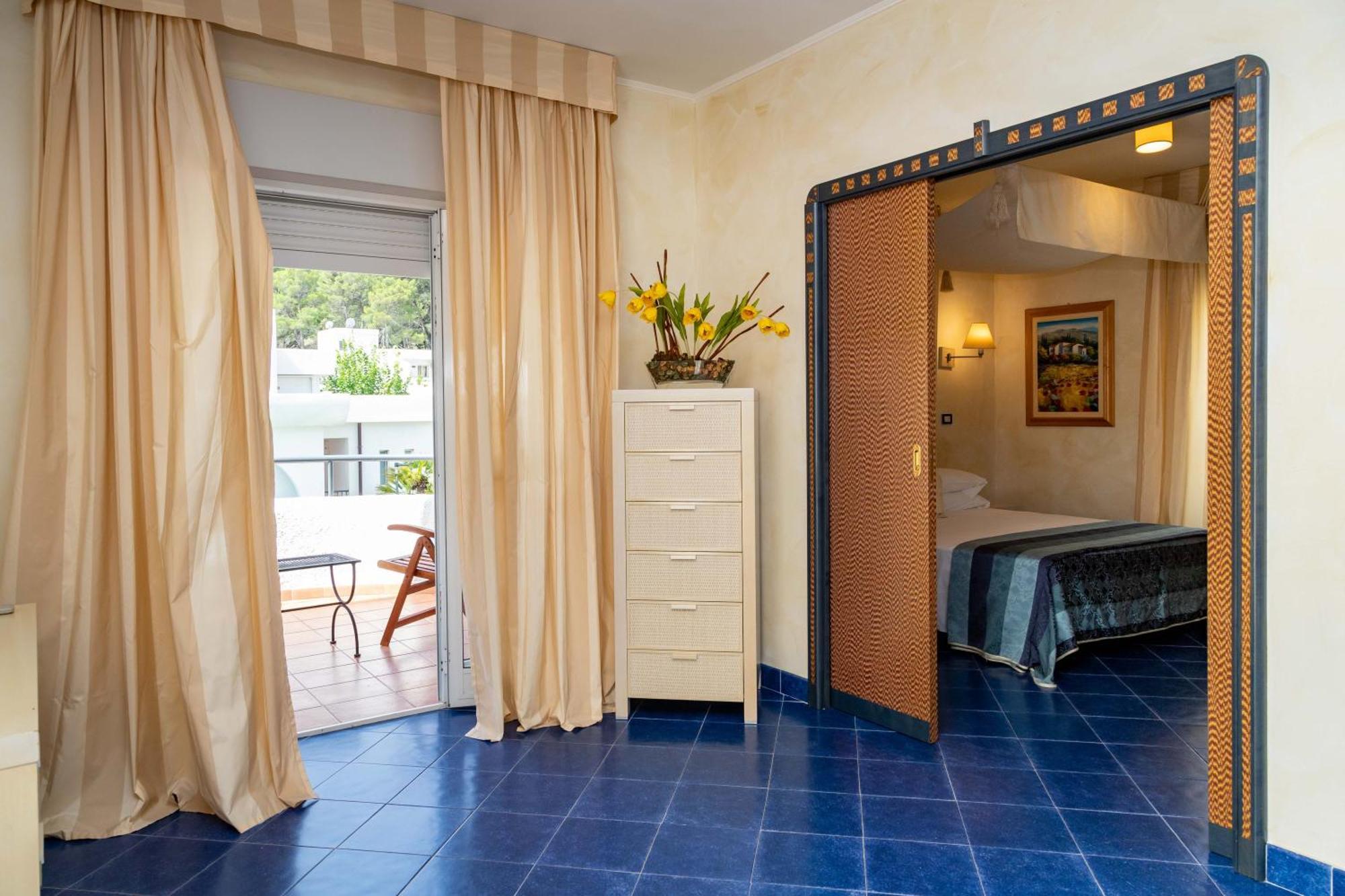 Ah Premium Baia Dei Faraglioni Hotel
