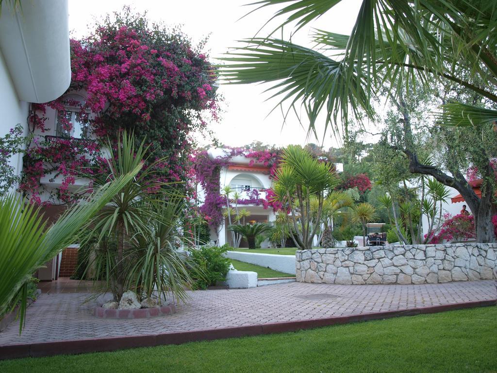 Hotel Ah Premium Baia Dei Faraglioni 4*